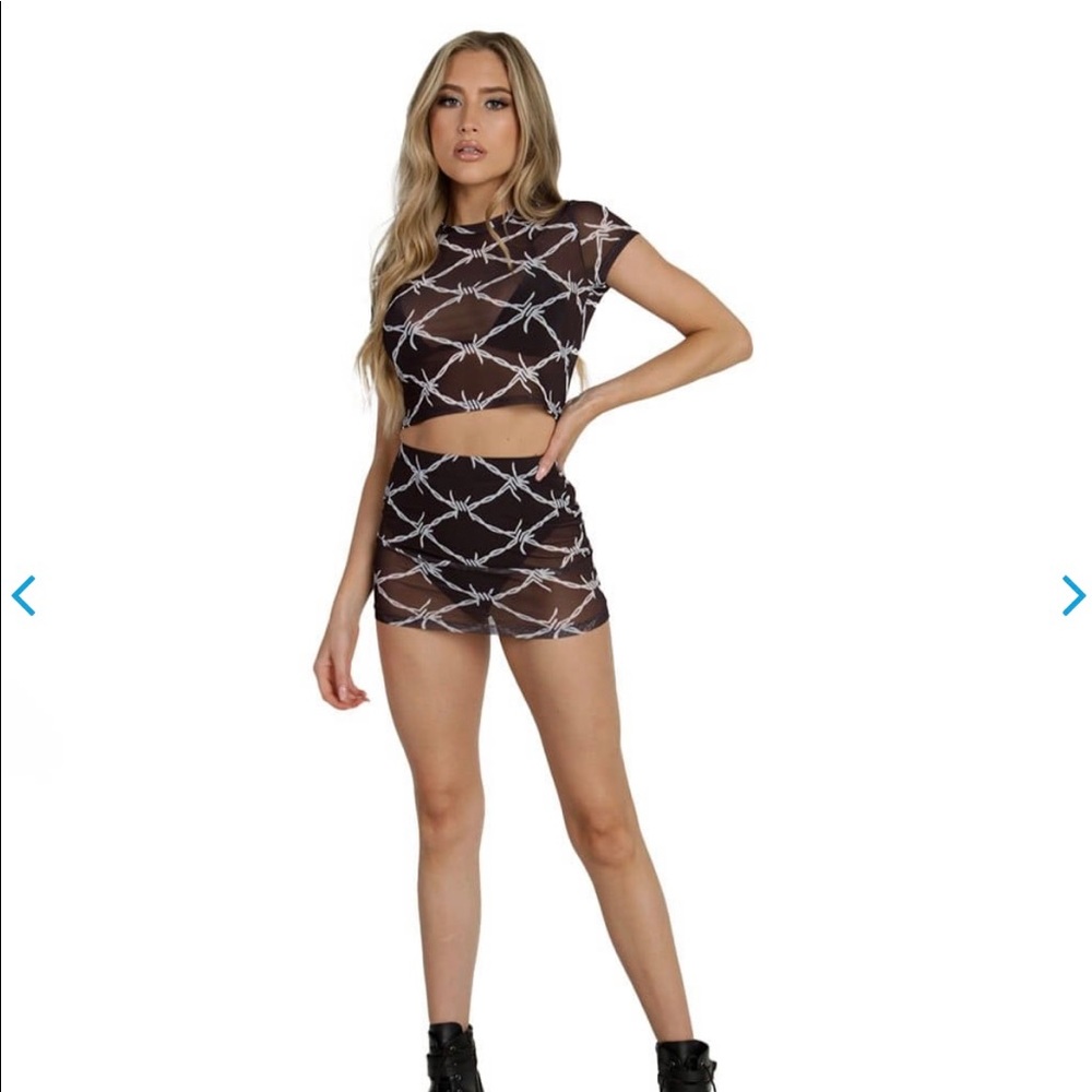 IHeartRaves Barbed Wire Set
